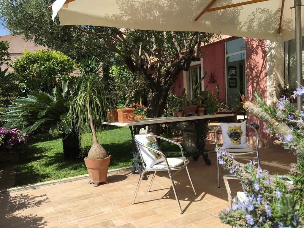 Rocca Castello Bed & Breakfast *
